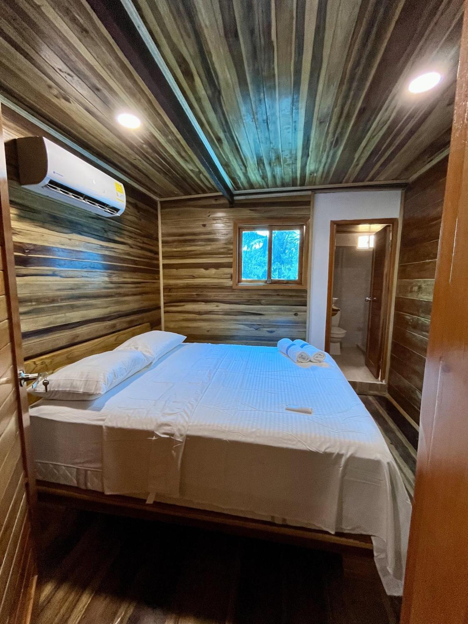 The Shark Cabana Frente Al Mar 洛斯纳兰霍斯 外观 照片