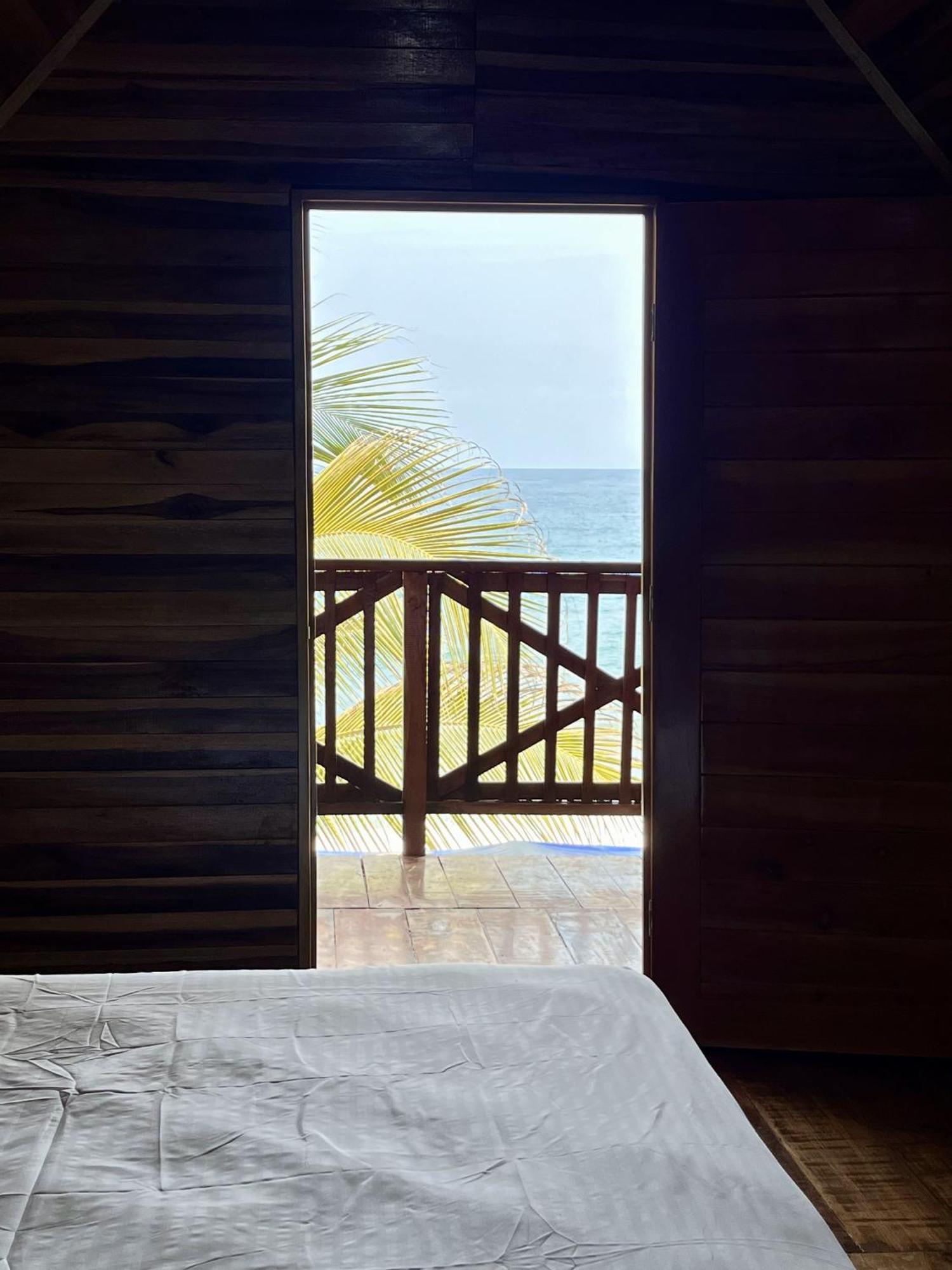 The Shark Cabana Frente Al Mar 洛斯纳兰霍斯 外观 照片