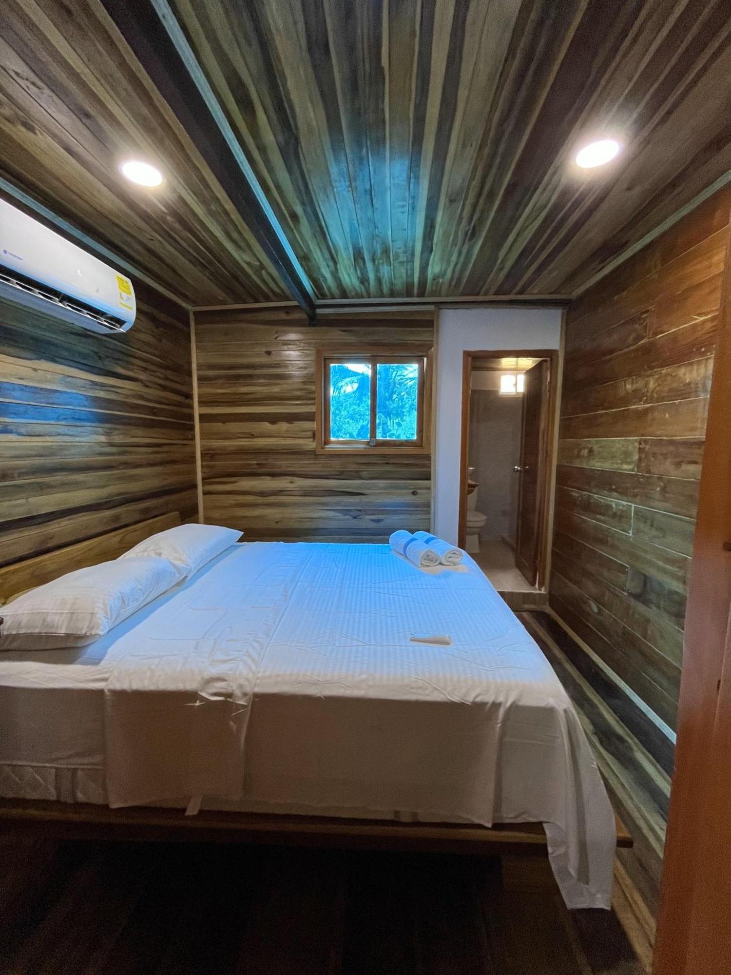 The Shark Cabana Frente Al Mar 洛斯纳兰霍斯 外观 照片